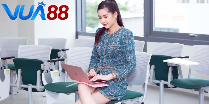 Thời điểm hiện tại, Hiền Nhiên đã gặt hái nhiều thành tựu